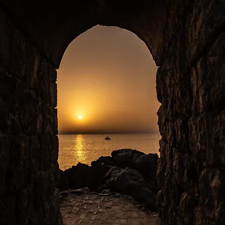 Tramonto Marina * Cefalu