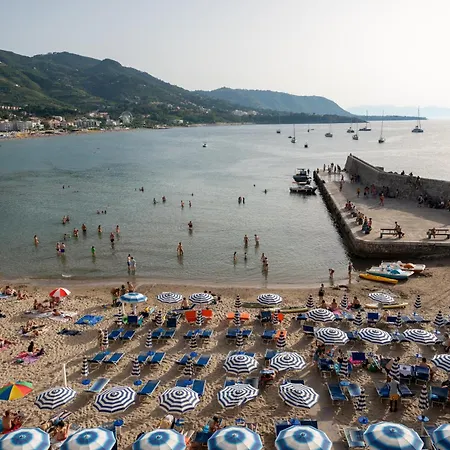 Tramonto Marina Apartment *