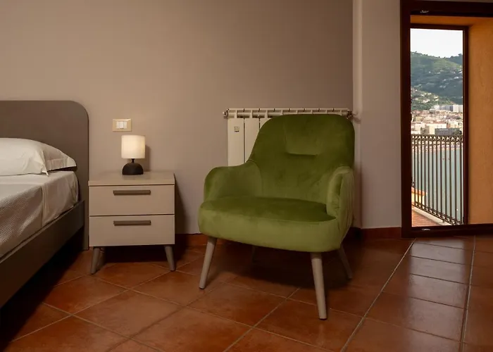 Tramonto Marina Апартаменти